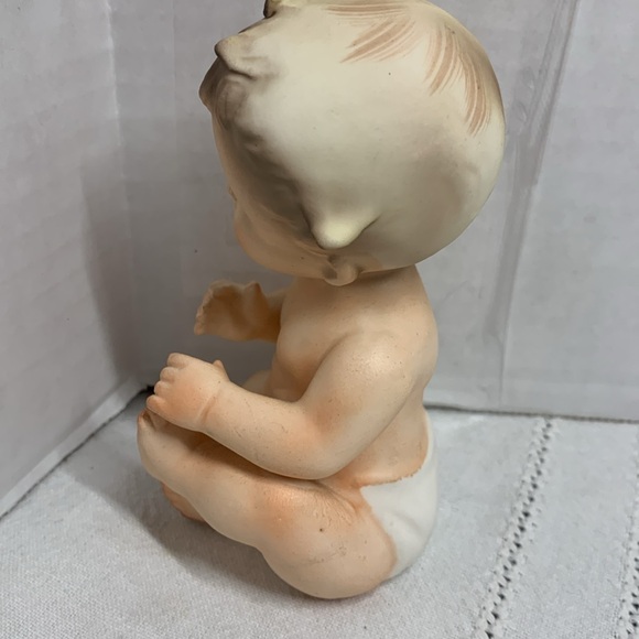 NAPCO Piano BABY PORCELAIN FIGURINE vintage 1960 5” - Picture 4 of 7